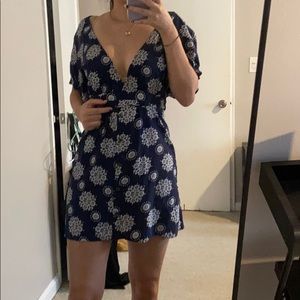 Flirty Navy Blue Patterned Flowy Dress